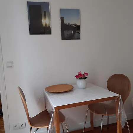 דירה Charmant, Lumineux Avec Balcon - Quartier Gobelins *